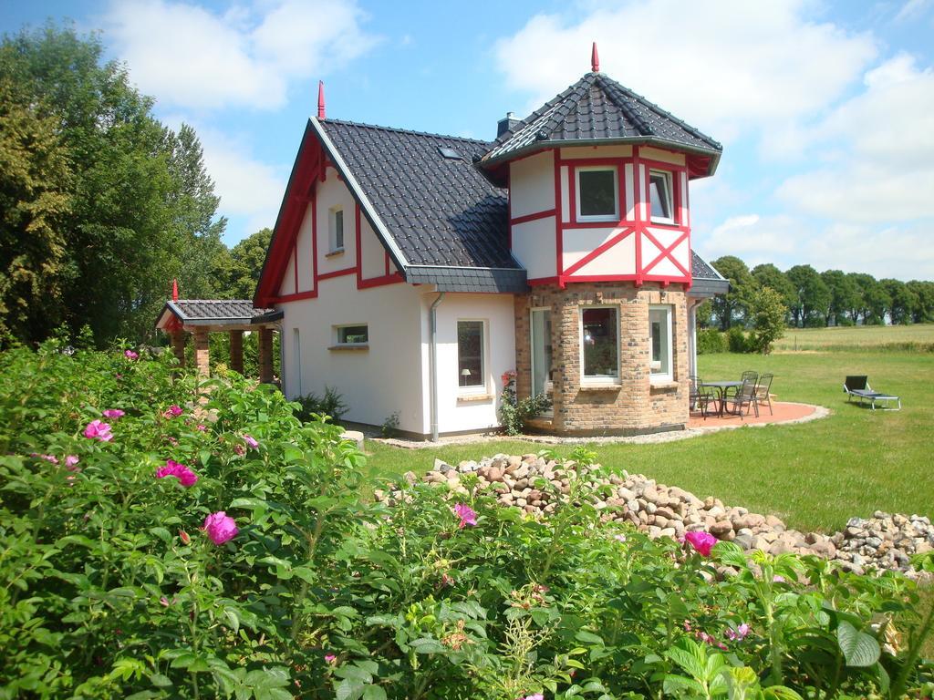 Villa Haus Dornroeschen Rakow Habitación foto